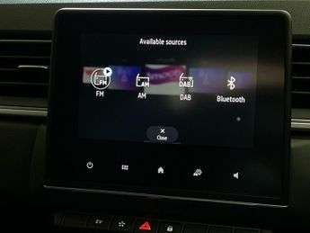 RENAULT CAPTUR 1.6 E-TECH techno SUV 5dr Petrol Hybrid Auto Euro 6 (s/s) (145 p
