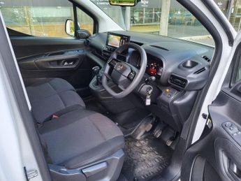 VAUXHALL COMBO 1.5 Turbo D 2300 Pro Panel Van 5dr Diesel Manual SWB Euro 6 (s/s