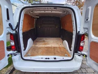VAUXHALL COMBO 1.5 Turbo D 2300 Pro Panel Van 5dr Diesel Manual SWB Euro 6 (s/s