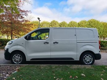 VAUXHALL Vivaro Electric 3100 75kWh Dynamic Panel Van 5dr Electric Auto L1 H1 (136 ps)