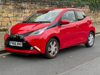 Toyota AYGO 1.0 VVT-i x-pression Hatchback 5dr Petrol Manual Euro 6 (68 ps)