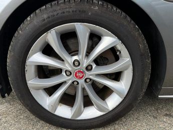 JAGUAR XF 2.0d R-Sport Sportbrake 5dr Diesel Auto Euro 6 (s/s) (180 ps)