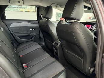 PEUGEOT 308 SW 1.2 PureTech Allure Estate 5dr Petrol EAT Euro 6 (s/s) (130 ps)