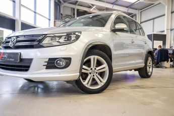 VOLKSWAGEN TIGUAN 2.0 TDI BlueMotion Tech R-Line Edition SUV 5dr Diesel DSG 4WD Eu