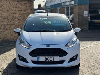 Ford Fiesta 1.0T EcoBoost ST-Line Hatchback 5 Door Frozen White Petrol Manua