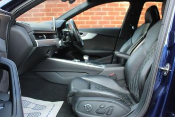 AUDI S4 3.0 TFSI V6 Saloon 4dr Petrol Tiptronic quattro Euro 6 (s/s) (35