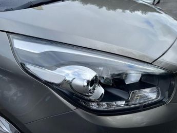 KIA CARENS 1.7 CRDi 2 MPV 5dr Diesel DCT Euro 6 (s/s) (139 bhp)