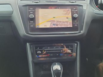 VOLKSWAGEN TIGUAN 1.5 TSI Active SUV 5dr Petrol DSG Euro 6 (s/s) (150 ps)