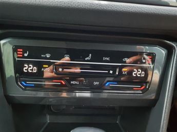 VOLKSWAGEN TIGUAN 1.5 TSI Active SUV 5dr Petrol DSG Euro 6 (s/s) (150 ps)