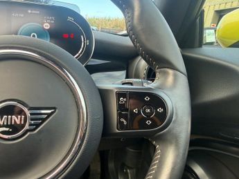 MINI Electric Hatch Cooper SE 32.6kWh Level 3 Hatchback 3dr Electric Auto (184 ps)