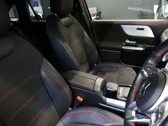 MERCEDES-BENZ EQA EQA 250 66.5kWh AMG Line SUV 5dr Electric Auto (190 ps)