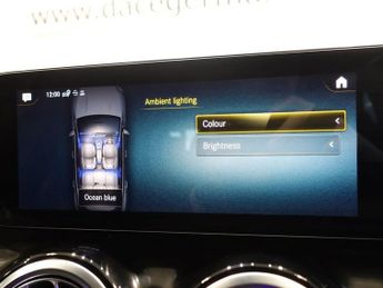 MERCEDES-BENZ EQA EQA 250 66.5kWh AMG Line SUV 5dr Electric Auto (190 ps)