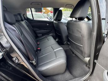 NISSAN LEAF 39kWh Tekna Hatchback 5dr Electric Auto (150 ps)