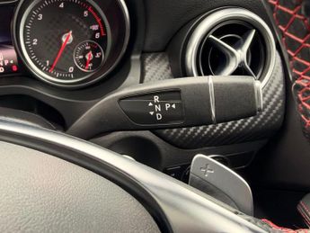 MERCEDES-BENZ A CLASS 2.1 A200d AMG Line (Premium Plus) Hatchback 5dr Diesel 7G-DCT Eu