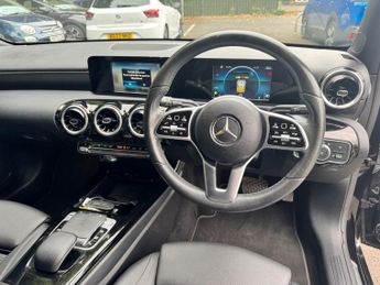 MERCEDES-BENZ A CLASS 1.5 A180d Sport Hatchback 5dr Diesel 7G-DCT Euro 6 (s/s) (116 ps