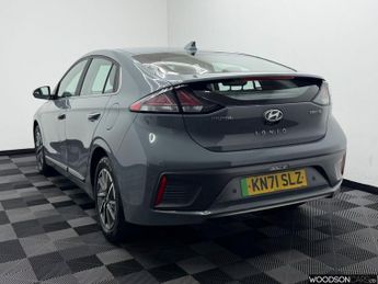 HYUNDAI IONIQ 38.3kWh Premium Hatchback 5dr Electric Auto (136 ps)