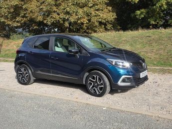 Renault Captur 0.9 TCe ENERGY Iconic SUV 5dr Petrol Manual Euro 6 (s/s) (90 ps)