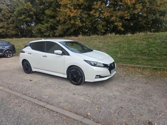 NISSAN LEAF 39kWh N-Connecta Hatchback 5dr Electric Auto (150 ps)