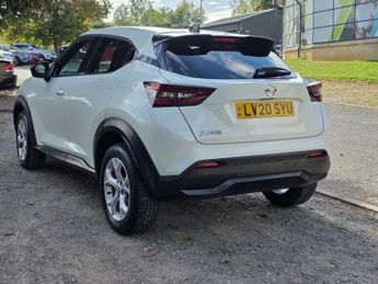 NISSAN JUKE 1.0 DIG-T N-Connecta SUV 5dr Petrol DCT Auto Euro 6 (s/s) (114 p