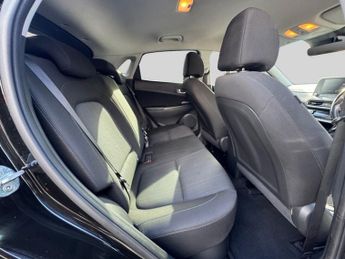 HYUNDAI KONA 1.6 h-GDi SE Connect SUV 5dr Petrol Hybrid DCT Euro 6 (s/s) (141