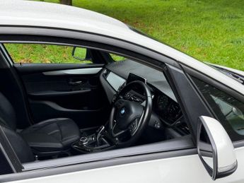 BMW 2 SERIES ACTIVE TOURER 2.0 220d SE MPV 5dr Auto Diesel Auto Euro 6 (s/s) (190 ps)