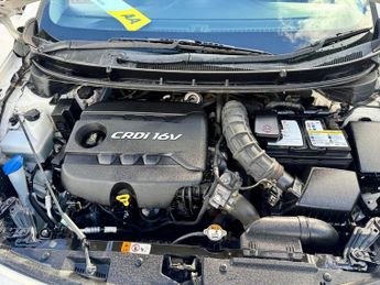 HYUNDAI I30 1.6 CRDi Blue Drive Active Hatchback 5dr Diesel Manual Euro 5 (s