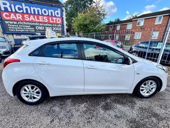 HYUNDAI I30 1.6 CRDi Blue Drive Active Hatchback 5dr Diesel Manual Euro 5 (s