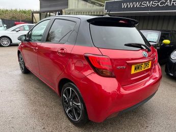 TOYOTA YARIS 1.5 VVT-h Design Hatchback 5dr Petrol Hybrid E-CVT Euro 6 (101 p