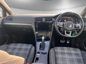 VOLKSWAGEN GOLF 1.4 TSI 8.7kWh GTE Advance Hatchback 5dr Petrol Plug-in Hybrid D