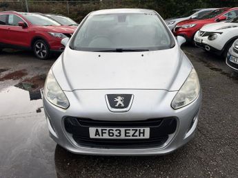 PEUGEOT 308 1.6 HDi Active Hatchback 5dr Diesel Manual Euro 5 (92 ps)