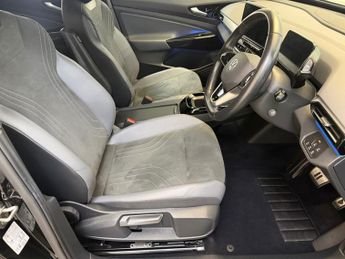 VOLKSWAGEN ID.4 Pure 52kWh Life SUV 5dr Electric Auto (148 ps)