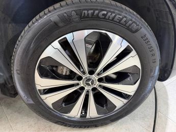 MERCEDES-BENZ EQC EQC 400 80kWh Sport SUV 5dr Electric Auto 4MATIC (408 ps)