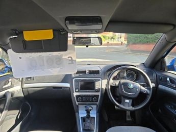 SKODA OCTAVIA 2.0 TFSI vRS Hatchback 5dr Petrol DSG Euro 5 (200 ps)