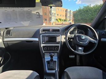SKODA OCTAVIA 2.0 TFSI vRS Hatchback 5dr Petrol DSG Euro 5 (200 ps)