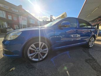 SKODA OCTAVIA 2.0 TFSI vRS Hatchback 5dr Petrol DSG Euro 5 (200 ps)