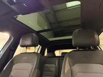 VOLKSWAGEN TIGUAN ALLSPACE 1.5 TSI EVO R-Line Tech SUV 5dr Petrol DSG Euro 6 (s/s) (150 ps)