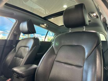 KIA SPORTAGE 2.0 CRDi KX-4 SUV 5dr Diesel Auto AWD Euro 6 (182 bhp)