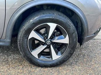 NISSAN JUKE 1.6 Bose Personal Edition XTRON Euro 6 5dr