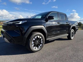 Toyota Hi Lux INVINCIBLE 2.8l 4dr Auto 201 BHP DOUBLE CAB 4X4 GALAXY BLACK