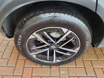 NISSAN JUKE 1.6 N-Connecta SUV 5dr Petrol Hybrid Auto Euro 6 (143 ps)