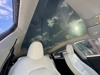 TESLA MODEL Y (Dual Motor) Long Range SUV 5dr Electric Auto 4WDE (384 bhp)