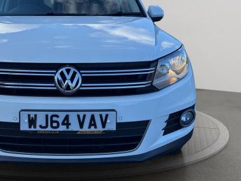 VOLKSWAGEN TIGUAN 2.0 TDI BlueMotion Tech Match SUV 5dr Diesel DSG 4WD Euro 5 (s/s