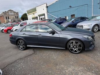 MERCEDES-BENZ E CLASS 3.0 E350 V6 BlueTEC AMG Night Edition (Premium Plus) Saloon 4dr 