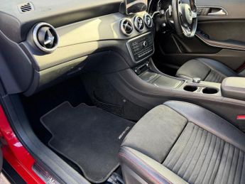 MERCEDES-BENZ GLA 2.1 GLA200d AMG Line (Premium Plus) SUV 5dr Diesel 7G-DCT Euro 6