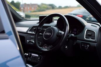AUDI Q3 2.0 TFSI S line Plus SUV 5dr Petrol S Tronic quattro Euro 6 (s/s