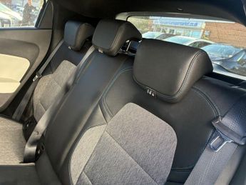 RENAULT CLIO 1.6 E-TECH Launch Edition Hatchback 5dr Petrol Hybrid Auto Euro 