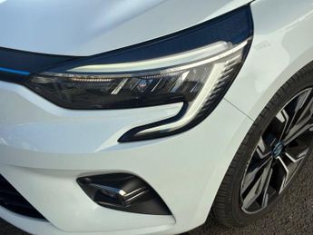 RENAULT CLIO 1.6 E-TECH Launch Edition Hatchback 5dr Petrol Hybrid Auto Euro 