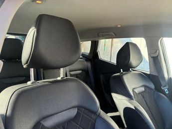 RENAULT KADJAR 1.3 TCe Iconic SUV 5dr Petrol Manual Euro 6 (s/s) (160 ps)