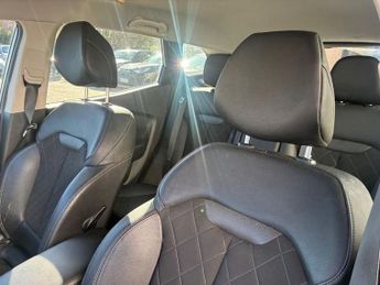 RENAULT KADJAR 1.3 TCe Iconic SUV 5dr Petrol Manual Euro 6 (s/s) (160 ps)
