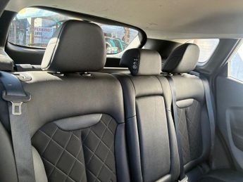 RENAULT KADJAR 1.3 TCe Iconic SUV 5dr Petrol Manual Euro 6 (s/s) (160 ps)